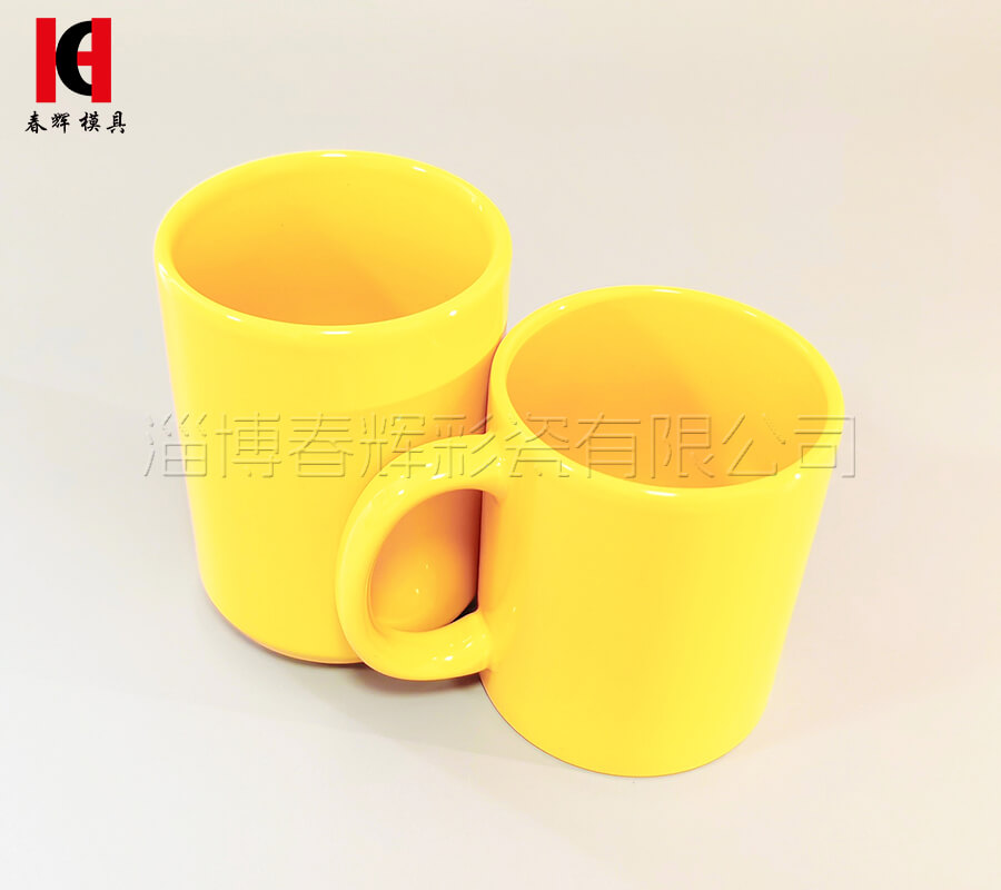 CERAMIC MUG