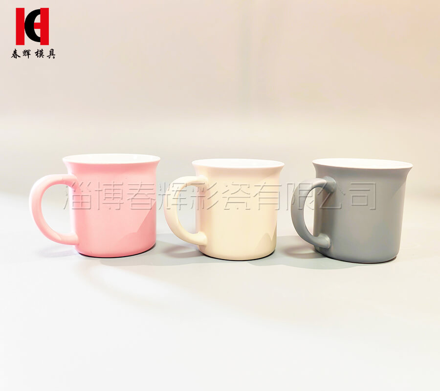 CERAMIC MUG