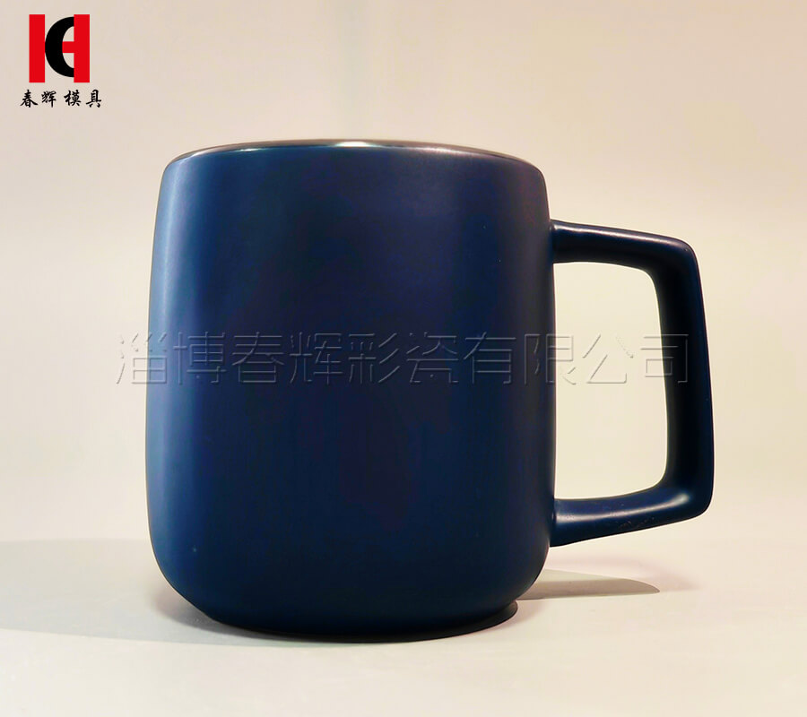 CERAMIC MUG